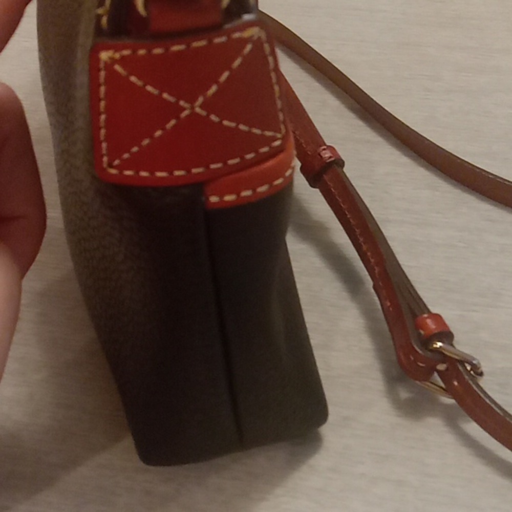 Dooney & Bourke black leather crossbody bag - Picture 10 of 12